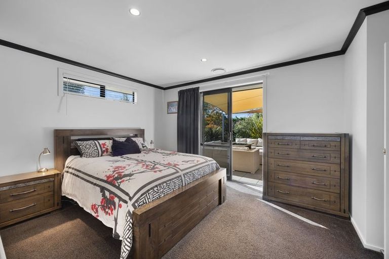 Photo of property in 10 Jack Young Place, Albert Town, Wanaka, 9305