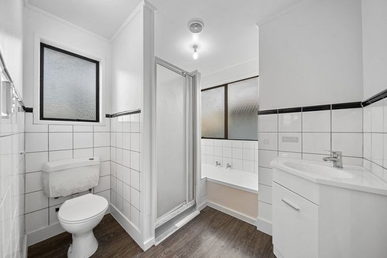 Photo of property in 4/14 Taitimu Drive, Weymouth, Auckland, 2103