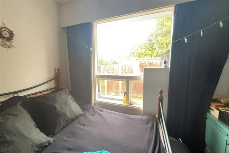 Photo of property in 29 Maple Grove, Kingston, Wellington, 6021