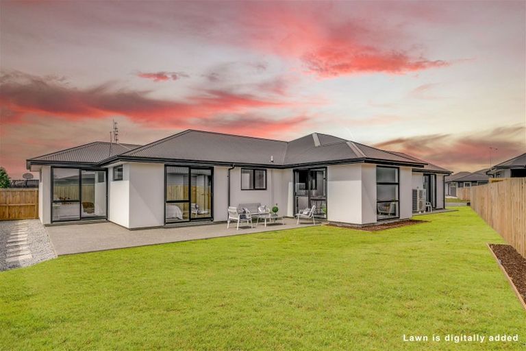 Photo of property in 13 Clonbunny Close, Rolleston, 7614