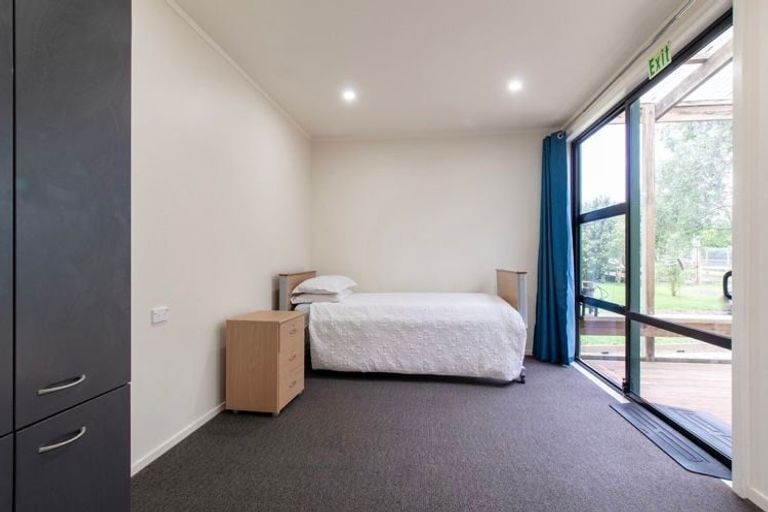 Photo of property in 301 Riverhead Road, Riverhead, Kumeu, 0892