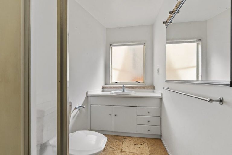 Photo of property in 3 Pentland Place, Highlands Park, New Plymouth, 4312