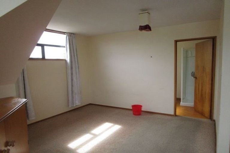 Photo of property in 49 Searells Road, Strowan, Christchurch, 8052