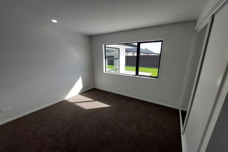 Photo of property in 3 Clonbunny Close, Rolleston, 7614