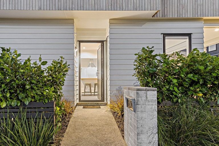 Photo of property in 36 Onekiritea Road, Hobsonville, Auckland, 0616