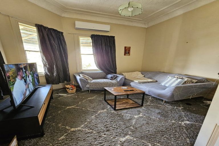 Photo of property in 1/98 Birkenhead Avenue, Birkenhead, Auckland, 0626