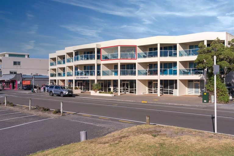 Photo of property in Ocean Apartments, 44-46 Marine Parade, Paraparaumu Beach, Paraparaumu, 5032