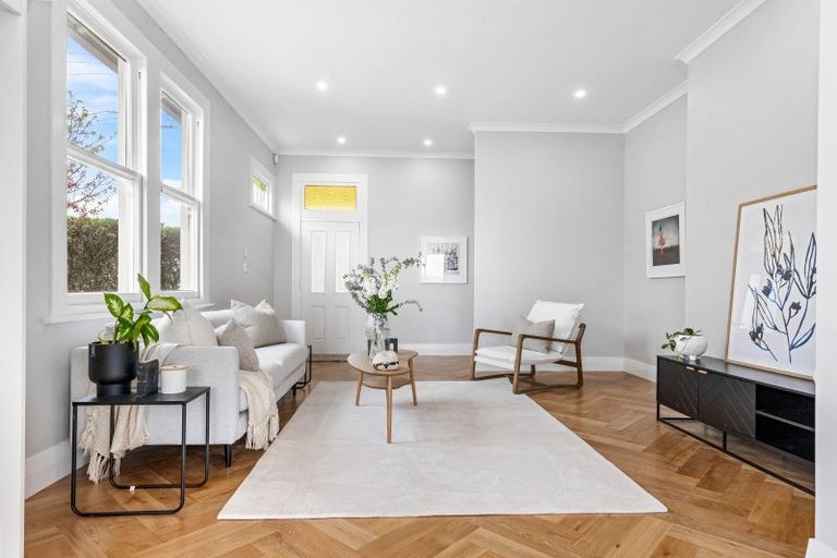 Photo of property in 94 Calliope Road, Stanley Point, Auckland, 0624