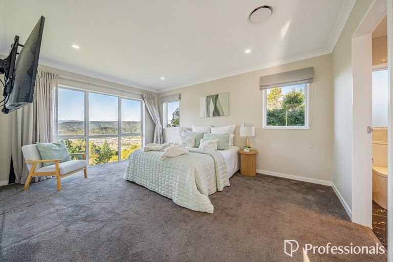 Photo of property in 17 Lindis Lane, Kelson, Lower Hutt, 5010