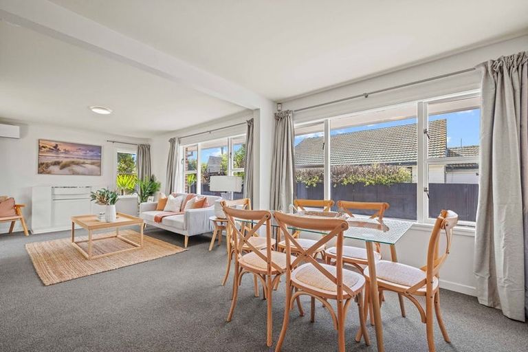 Photo of property in 47 Northcote Road, Northcote, Christchurch, 8052