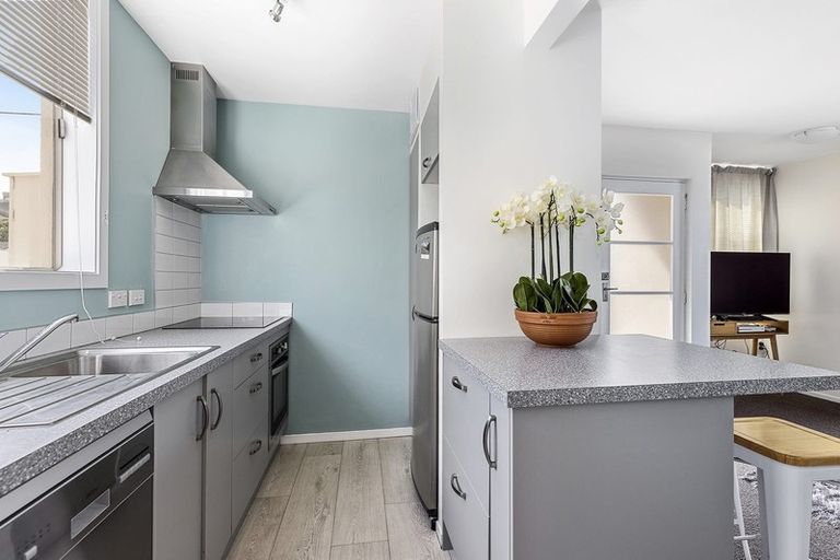 Photo of property in 76u9 Freyberg Street, Lyall Bay, Wellington, 6022