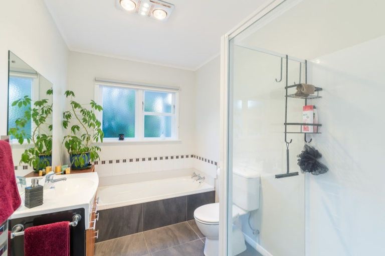 Photo of property in 5a Gloucester Street, Silverstream, Upper Hutt, 5019