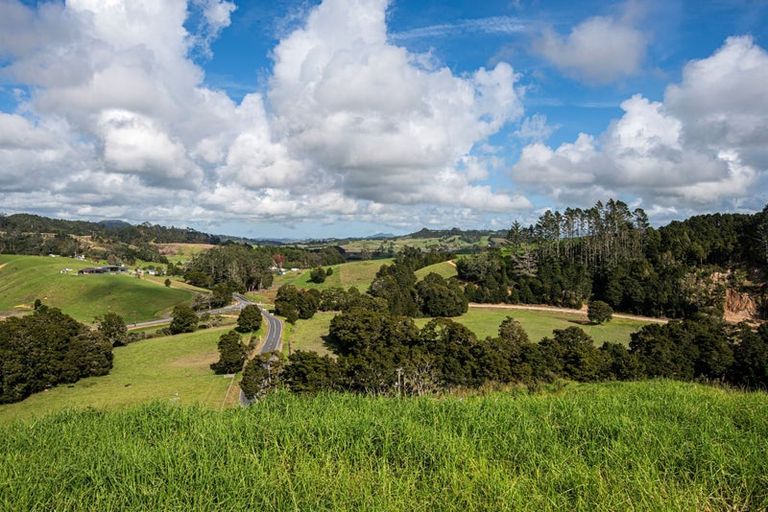 Photo of property in 362a Whananaki Road North, Opuawhanga, Hikurangi, 0181