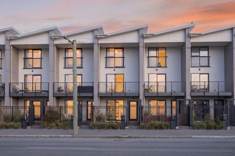 Photo of property in 5/231 Marine Parade, New Brighton, Christchurch, 8061