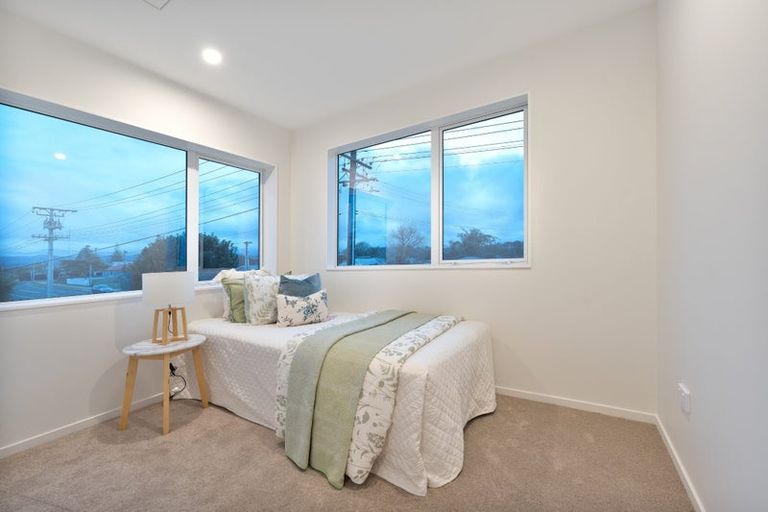 Photo of property in 80b Matipo Road, Te Atatu Peninsula, Auckland, 0610