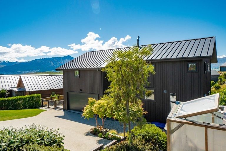 Photo of property in 7 Mckellar Drive, Jacks Point, Queenstown, 9371