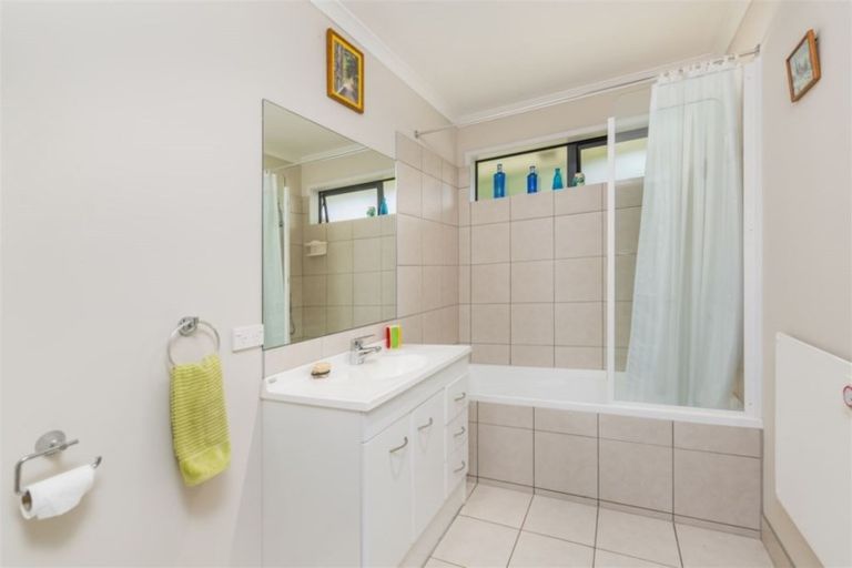 Photo of property in 24c Riddell Road, Kerikeri, 0230