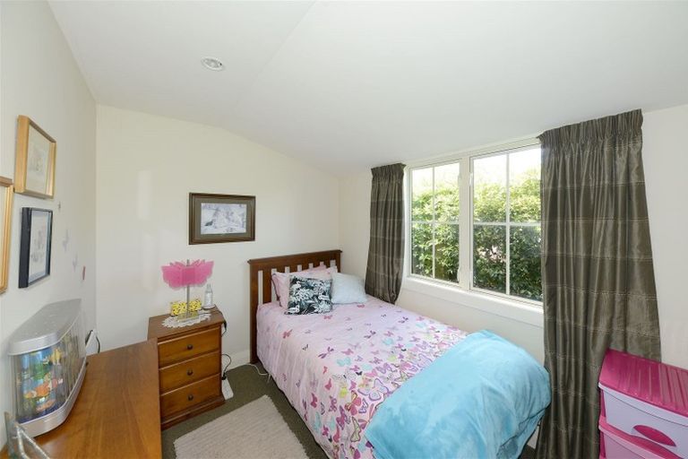 Photo of property in 16 Oak Tree Lane, Rolleston, 7614
