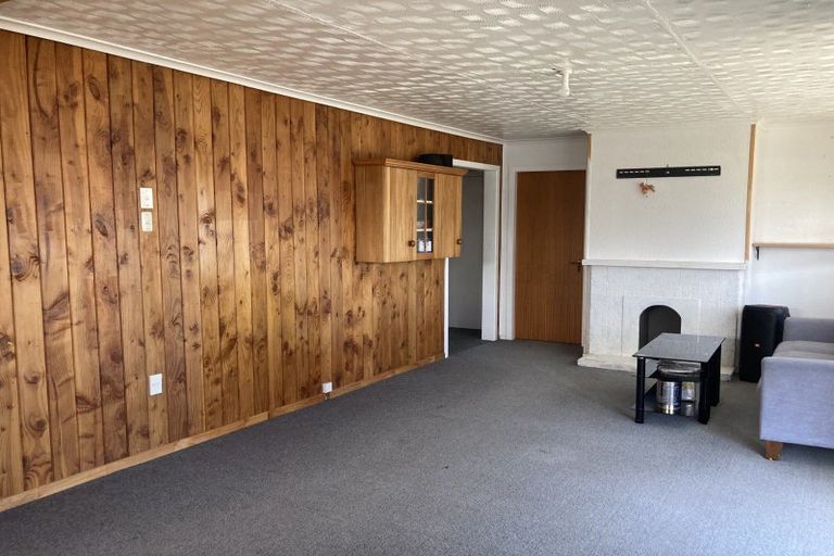 Photo of property in 2 Atkinson Street, Waitara, 4320