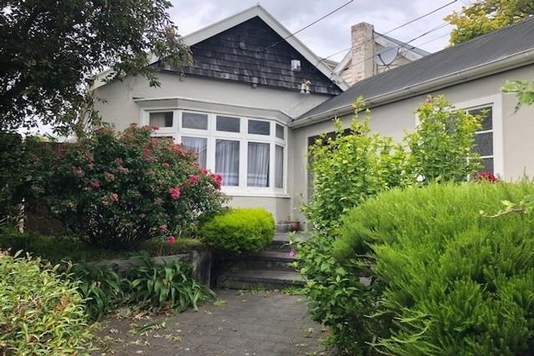 Photo of property in 75 Nairn Street, Mount Cook, Wellington, 6011