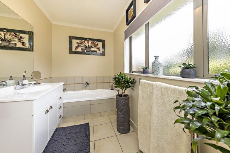 Photo of property in 58 Taka Street, Takanini, 2112