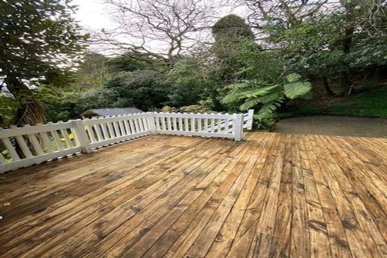 Photo of property in 19 Mahoe Street, Tawa, Wellington, 5028