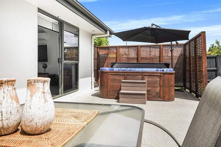 Photo of property in 16 Aria Court, Fairview Downs, Hamilton, 3214