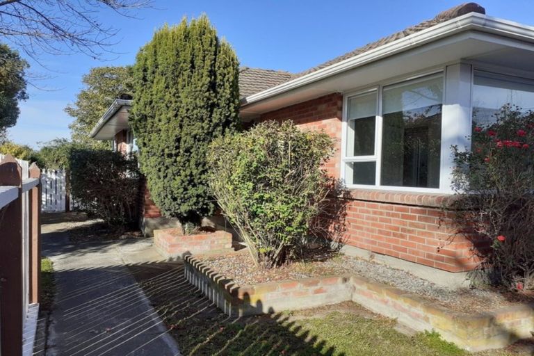 Photo of property in 12 Larch Place, Casebrook, Christchurch, 8051
