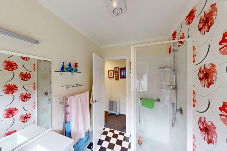 Photo of property in Trackside Villas, 30/91 Mako Mako Road, Levin, 5510