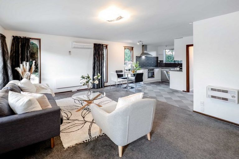 Photo of property in 18 Heaphy Place, Casebrook, Christchurch, 8051