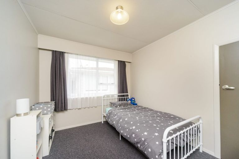 Photo of property in 44 Holdsworth Avenue, Milson, Palmerston North, 4414