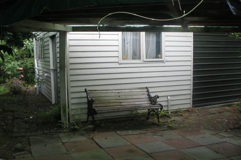 Photo of property in 28 Rosalind Road, Glenfield, Auckland, 0629