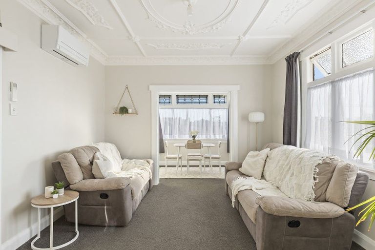 Photo of property in 389 Carrington Street, Upper Vogeltown, New Plymouth, 4310