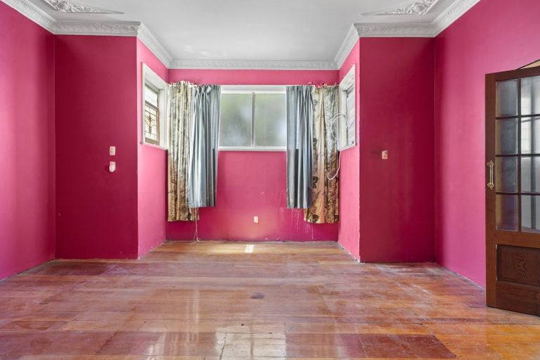 Photo of property in 81 Brougham Street, Mount Victoria, Wellington, 6011