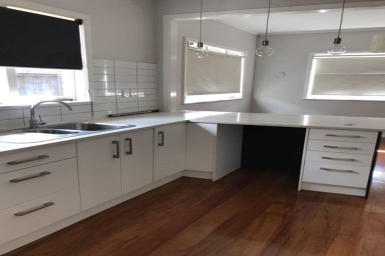 Photo of property in 1/4 Hayward Road, Papatoetoe, Auckland, 2025