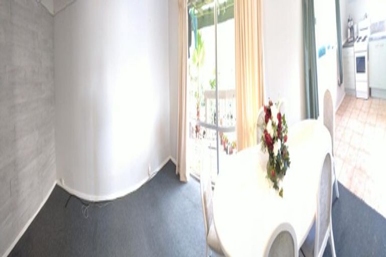 Photo of property in 89b Colwill Road, Massey, Auckland, 0614