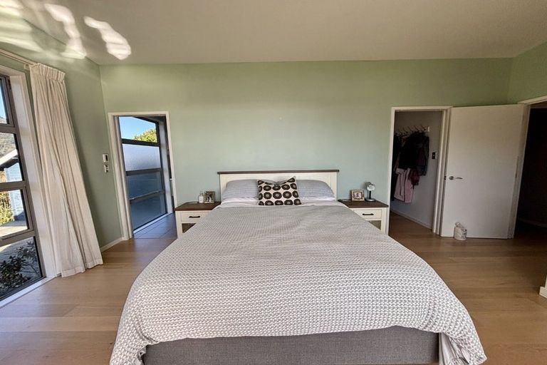 Photo of property in 33 Harbour View Heights, Picton, 7220