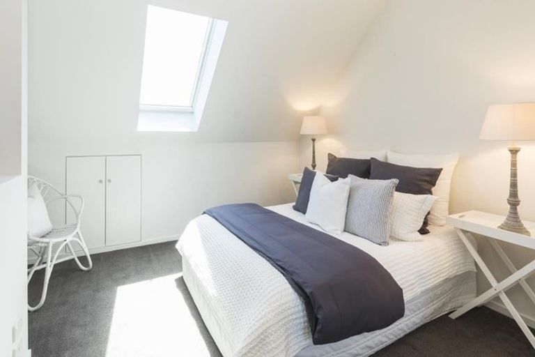 Photo of property in 8/20 North Avon Road, Richmond, Christchurch, 8013