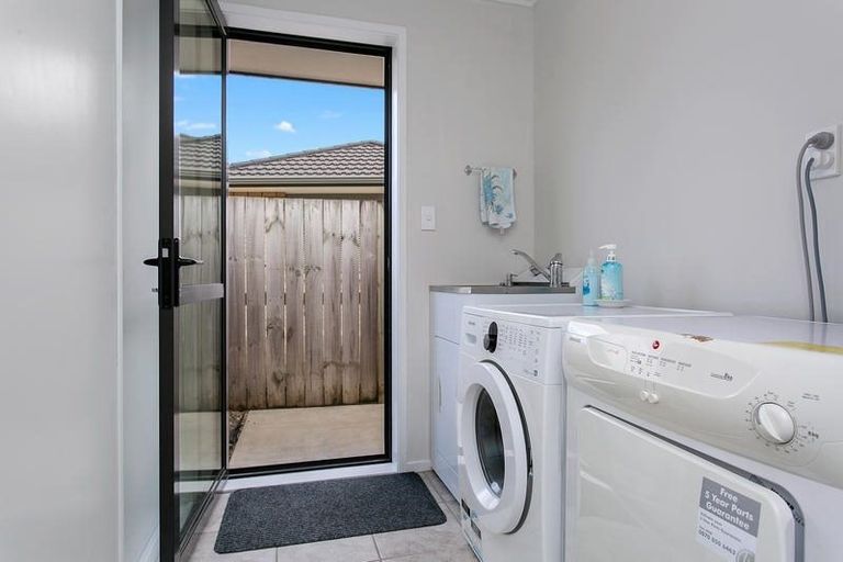 Photo of property in 19 Lilac Close, Cambridge, 3434