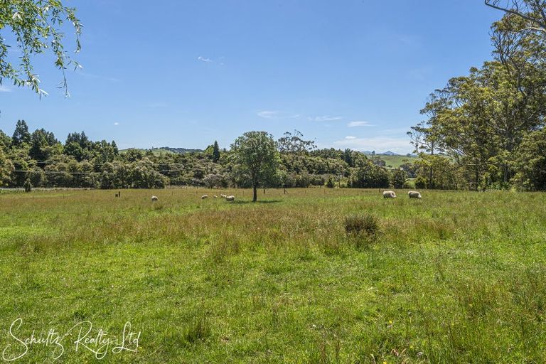Photo of property in 1610 Paparoa-oakleigh Road, Taipuha, Paparoa, 0571
