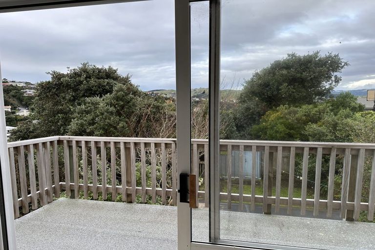 Photo of property in 6 Walker Avenue, Paremata, Porirua, 5026