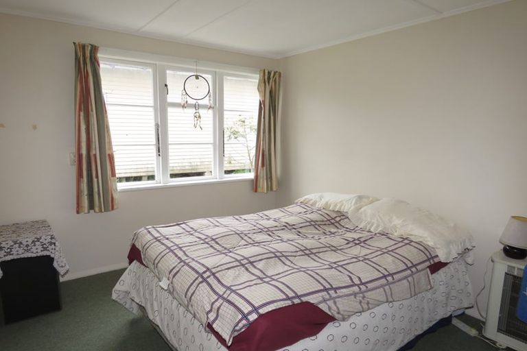 Photo of property in 66 Domett Street, Westport, 7825