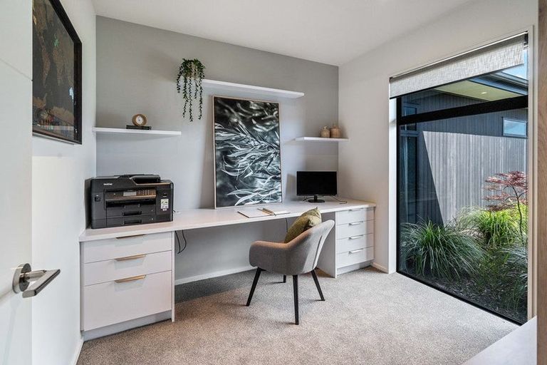 Photo of property in 19 Frank Ernest Crescent, Prebbleton, 7676