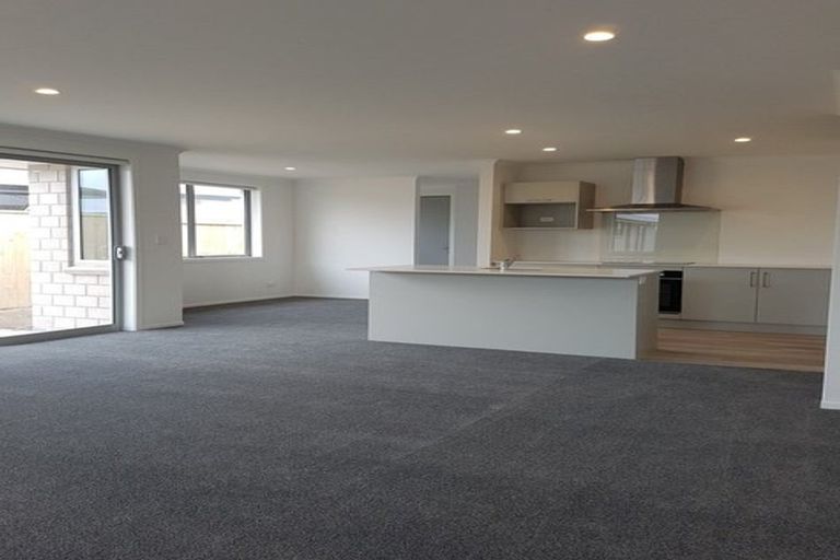 Photo of property in 11 Crown Street, Papamoa, 3118