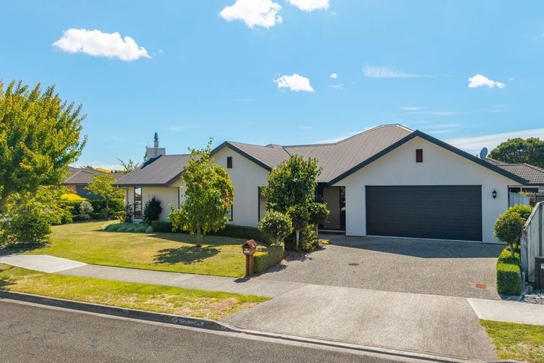 Photo of property in 38 Hollybush Drive, Brightwater, 7022