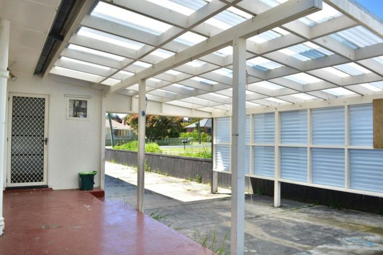 Photo of property in 52a Youngs Road, Papakura, 2110