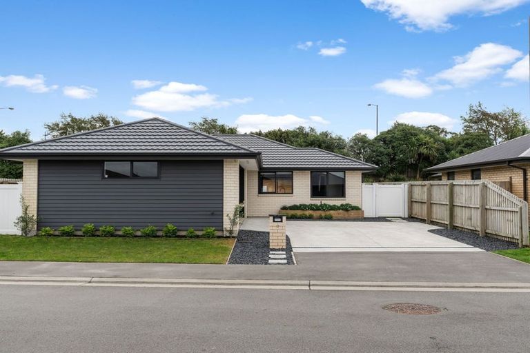 Photo of property in 17 Dalwood Crescent, Rolleston, 7614