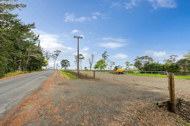 Photo of property in 5 Pukanui Avenue, Totara Park, 2019