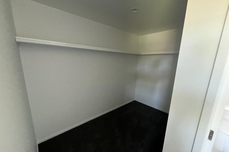 Photo of property in 1 Wheeler Place, Upper Vogeltown, New Plymouth, 4310