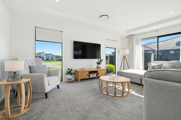 Photo of property in 19 Suffolk Drive, Kirwee, 7571